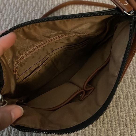 St johns bay crossbody - Picture 3 of 6